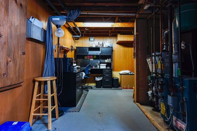 112 Hollis St 112, Lowell, MA 01852