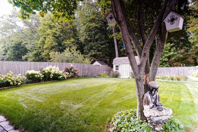 112 Hollis St 112, Lowell, MA 01852