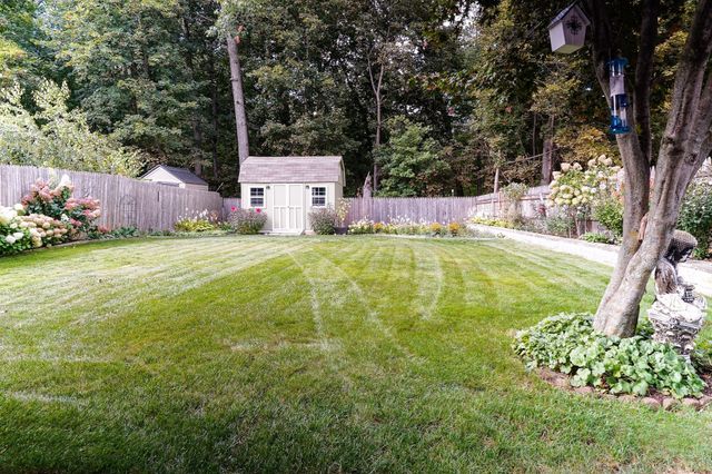 112 Hollis St 112, Lowell, MA 01852