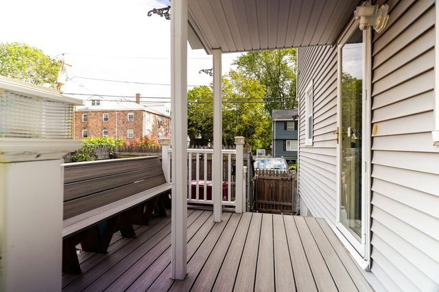 112 Hollis St 112, Lowell, MA 01852