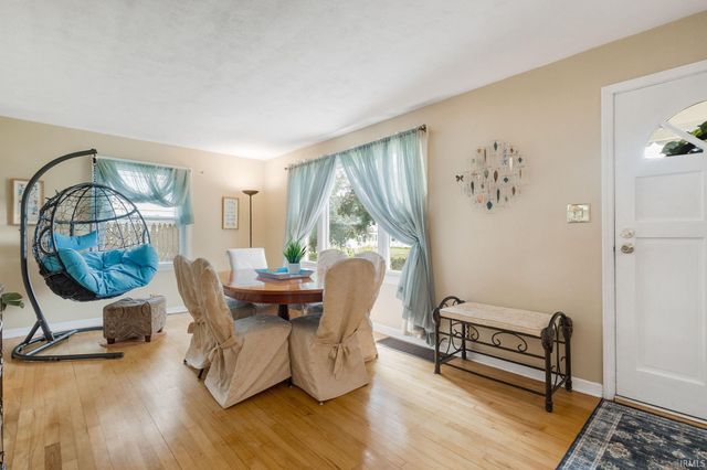 814 W Lawrence Street, Mishawaka, IN 46545