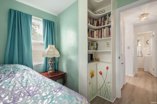 814 W Lawrence Street, Mishawaka, IN 46545