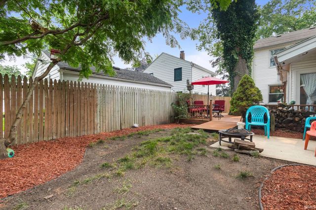 814 W Lawrence Street, Mishawaka, IN 46545