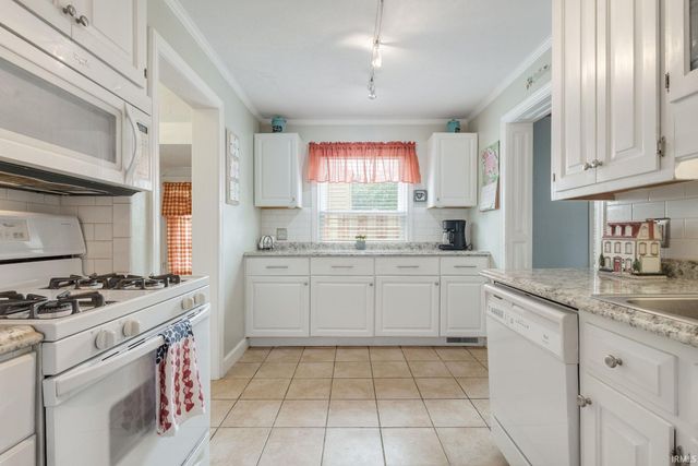 814 W Lawrence Street, Mishawaka, IN 46545