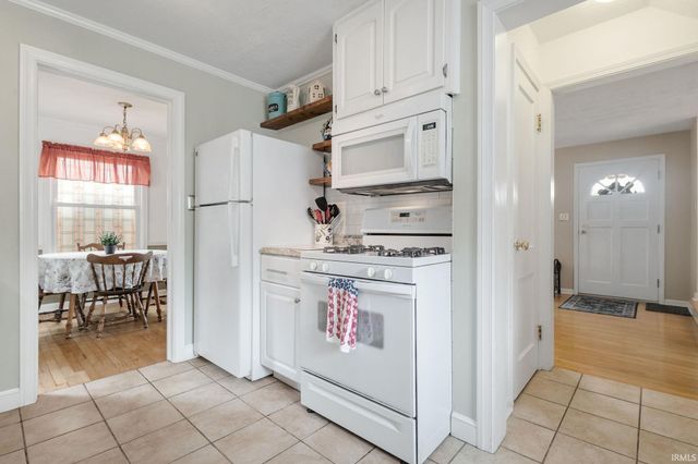 814 W Lawrence Street, Mishawaka, IN 46545
