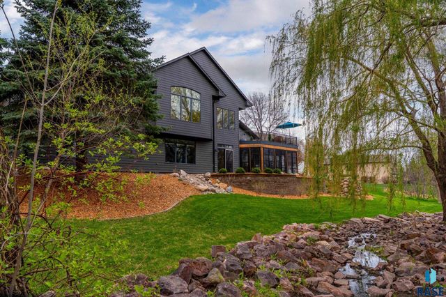 6004 S Prairie View Cir Circle, Sioux Falls, SD 57108