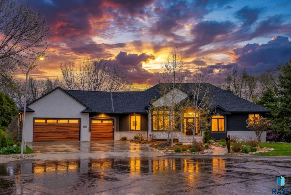 6004 S Prairie View Cir Circle, Sioux Falls, SD 57108