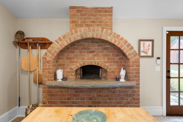 40 Plaster House Road, Southbury, CT 06488