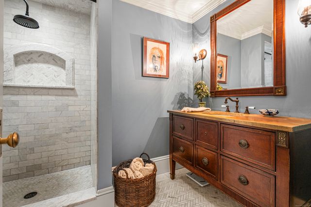 40 Plaster House Road, Southbury, CT 06488