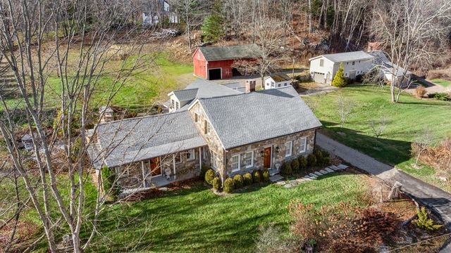 40 Plaster House Road, Southbury, CT 06488