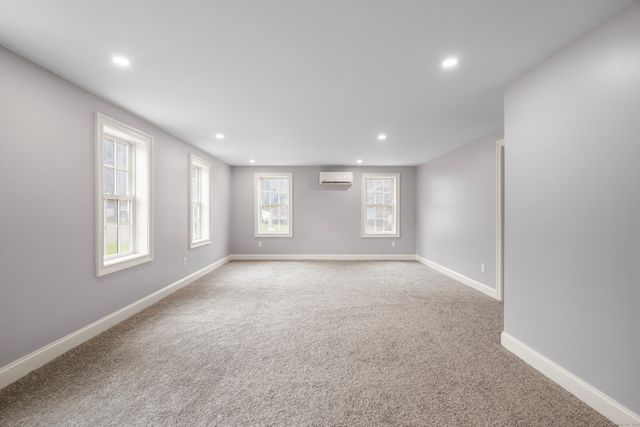 40 Plaster House Road, Southbury, CT 06488