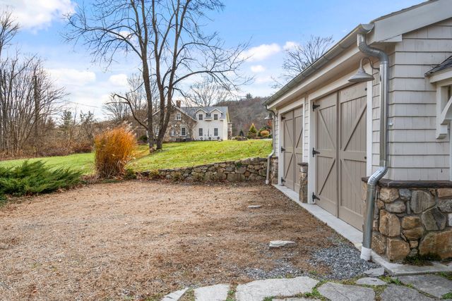 40 Plaster House Road, Southbury, CT 06488