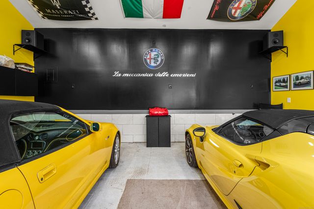 40 Plaster House Road, Southbury, CT 06488