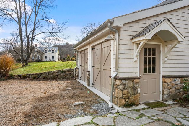 40 Plaster House Road, Southbury, CT 06488