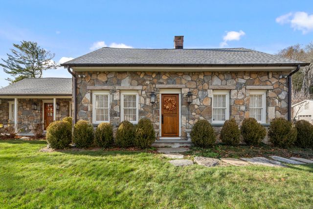 40 Plaster House Road, Southbury, CT 06488