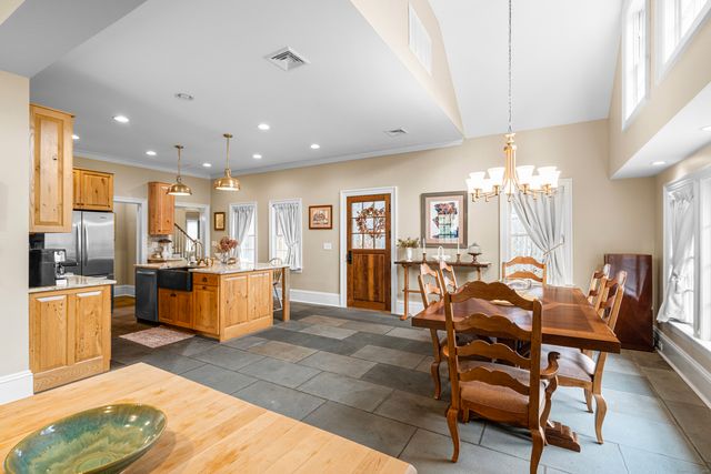 40 Plaster House Road, Southbury, CT 06488