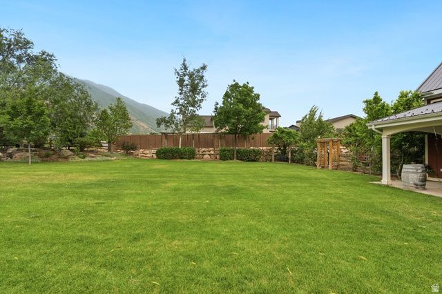 672 E PERRY HOLOW DR, Mapleton, UT 84664