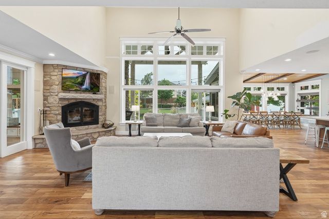 672 E PERRY HOLOW DR, Mapleton, UT 84664