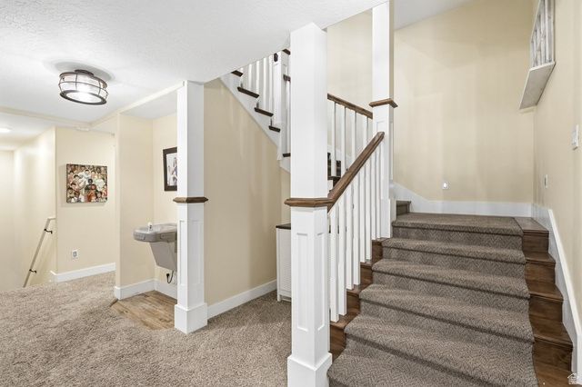 672 E PERRY HOLOW DR, Mapleton, UT 84664