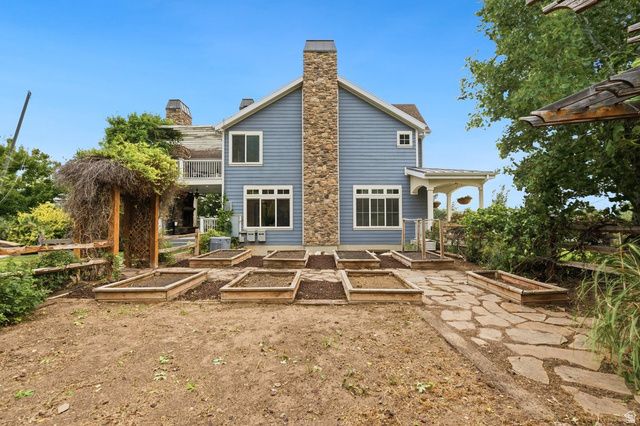 672 E PERRY HOLOW DR, Mapleton, UT 84664