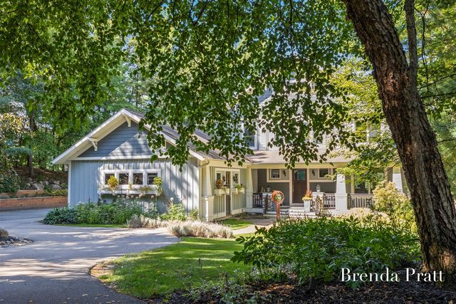 2100 Timber Point Drive, Ada, MI 49301