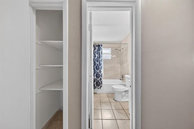 1230 NW 29th Way, Fort Lauderdale, FL 33311