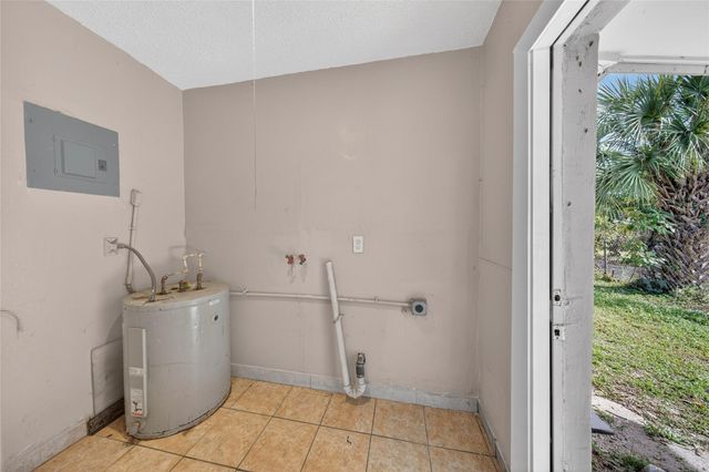 1230 NW 29th Way, Fort Lauderdale, FL 33311