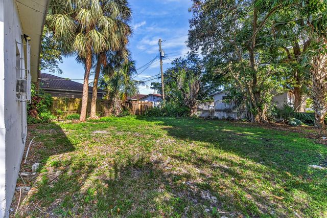 1230 NW 29th Way, Fort Lauderdale, FL 33311