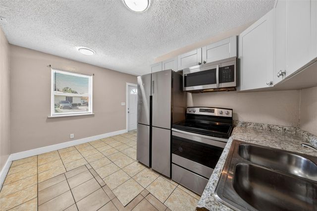 1230 NW 29th Way, Fort Lauderdale, FL 33311