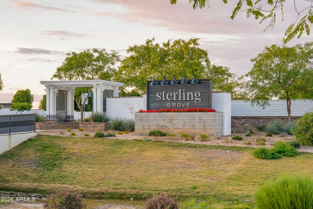 Image 35 of property listing at 10826 N SPEARFISH Street, Surprise, AZ 85388