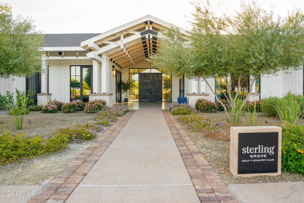 Image 36 of property listing at 10826 N SPEARFISH Street, Surprise, AZ 85388