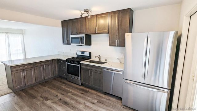 4905 Iroquois Ave, San Diego, CA 92117