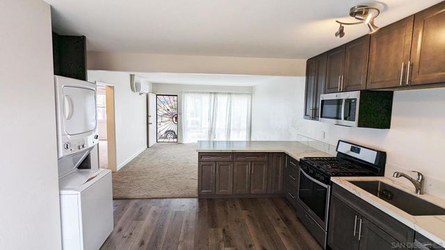 4905 Iroquois Ave, San Diego, CA 92117