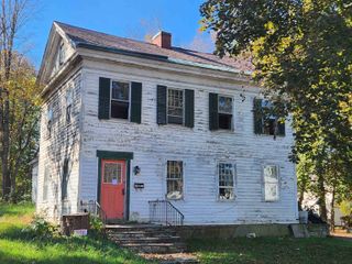 44 East Main Street, Poultney, VT 05764