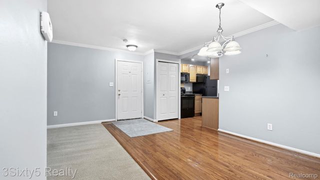 1702 Fort Street 4, Trenton, MI 48183