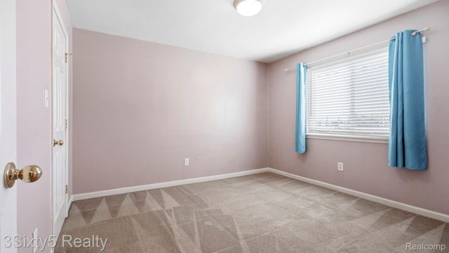 1702 Fort Street 4, Trenton, MI 48183