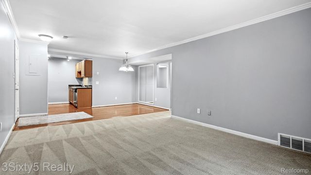 1702 Fort Street 4, Trenton, MI 48183