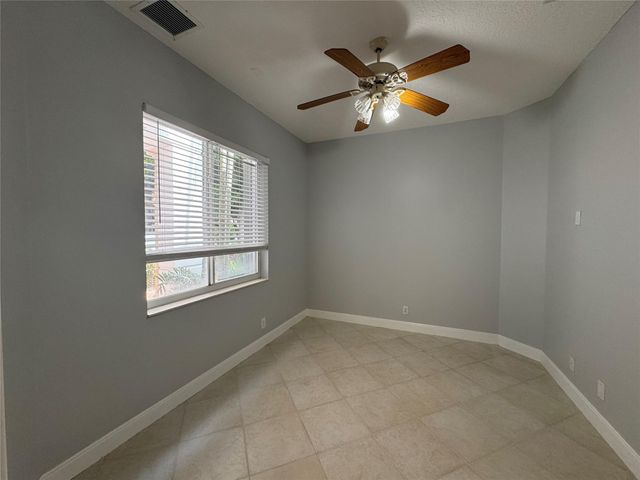 11165 Whitehawk Street, Plantation, FL 33324