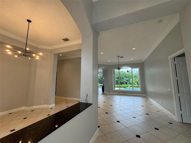 11165 Whitehawk Street, Plantation, FL 33324