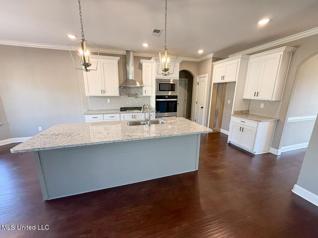 224 Poplar Lane, Holly Springs, MS 38635