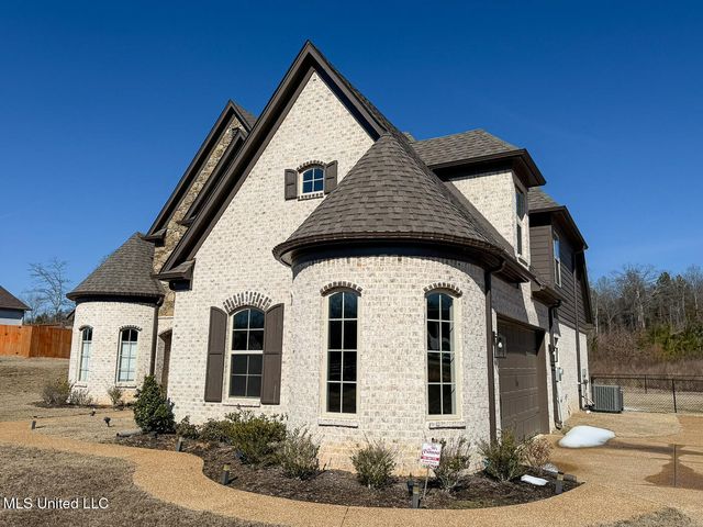 224 Poplar Lane, Holly Springs, MS 38635