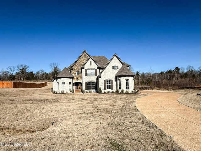 224 Poplar Lane, Holly Springs, MS 38635