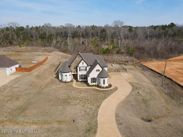 224 Poplar Lane, Holly Springs, MS 38635