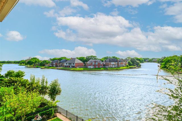 1014 Old Oyster Trail, Sugar Land, TX 77478