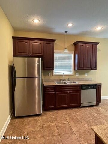 114 Silver Ridge Lane, Pearl, MS 39208