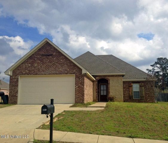 114 Silver Ridge Lane, Pearl, MS 39208