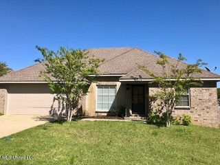 114 Silver Ridge Lane, Pearl, MS 39208