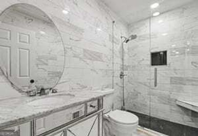 2102 Sandtree Court SW, Atlanta, GA 30331