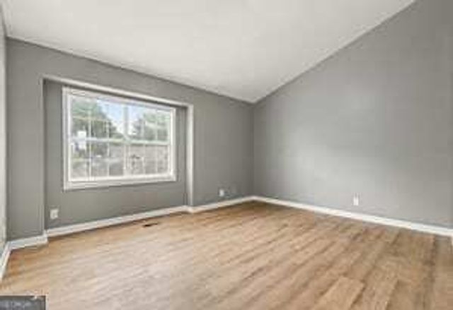 2102 Sandtree Court SW, Atlanta, GA 30331
