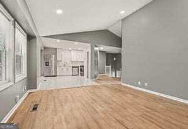 2102 Sandtree Court SW, Atlanta, GA 30331